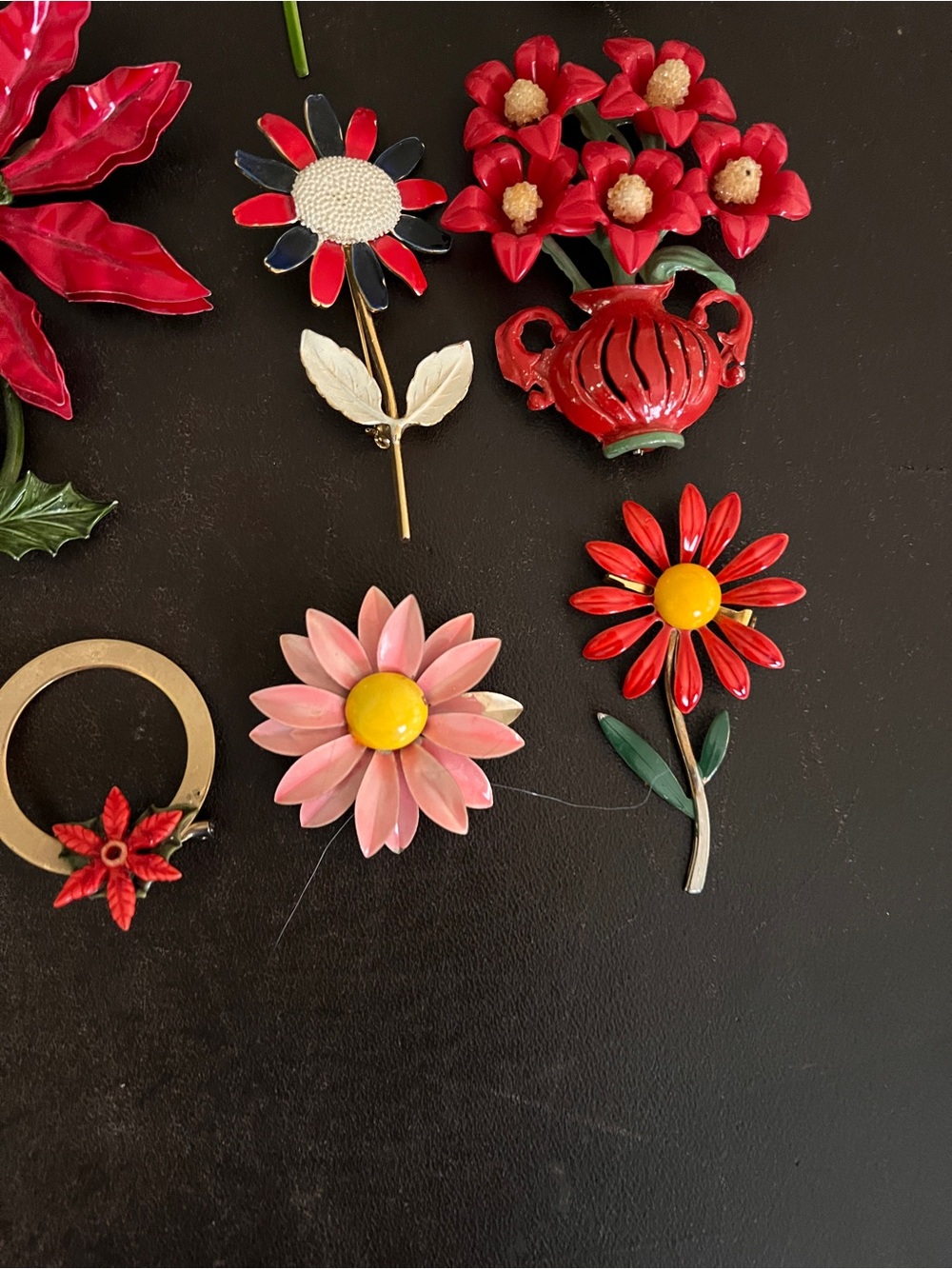1960's Vintage Metal Enamel/plastic Flower Brooch Lot of 16 - Picture 6 of 8